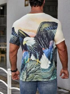 SHEIN Manfinity Fever City Men Eagle Print Tee