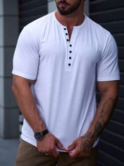 Manfinity Homme Men Half Button Tee -Man Style Shop 1691919299df0fbfe76bb47e00872c79428306a662 thumbnail 405x552