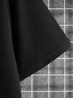 Manfinity Homme Men Geo Print Tee -Man Style Shop 16919987434f43b2c804f70d916bfe34e31c8a9a0d thumbnail 405x552