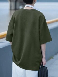 Men Cartoon Graphic Drop Shoulder Tee