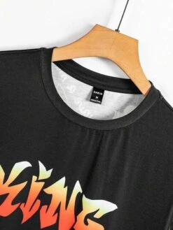 Manfinity EMRG Men Cartoon & Letter Graphic Tee -Man Style Shop 1692071201ab6a75e5cc78b4857241cd55e64db2d6 thumbnail 405x552